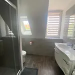 Cosy à *